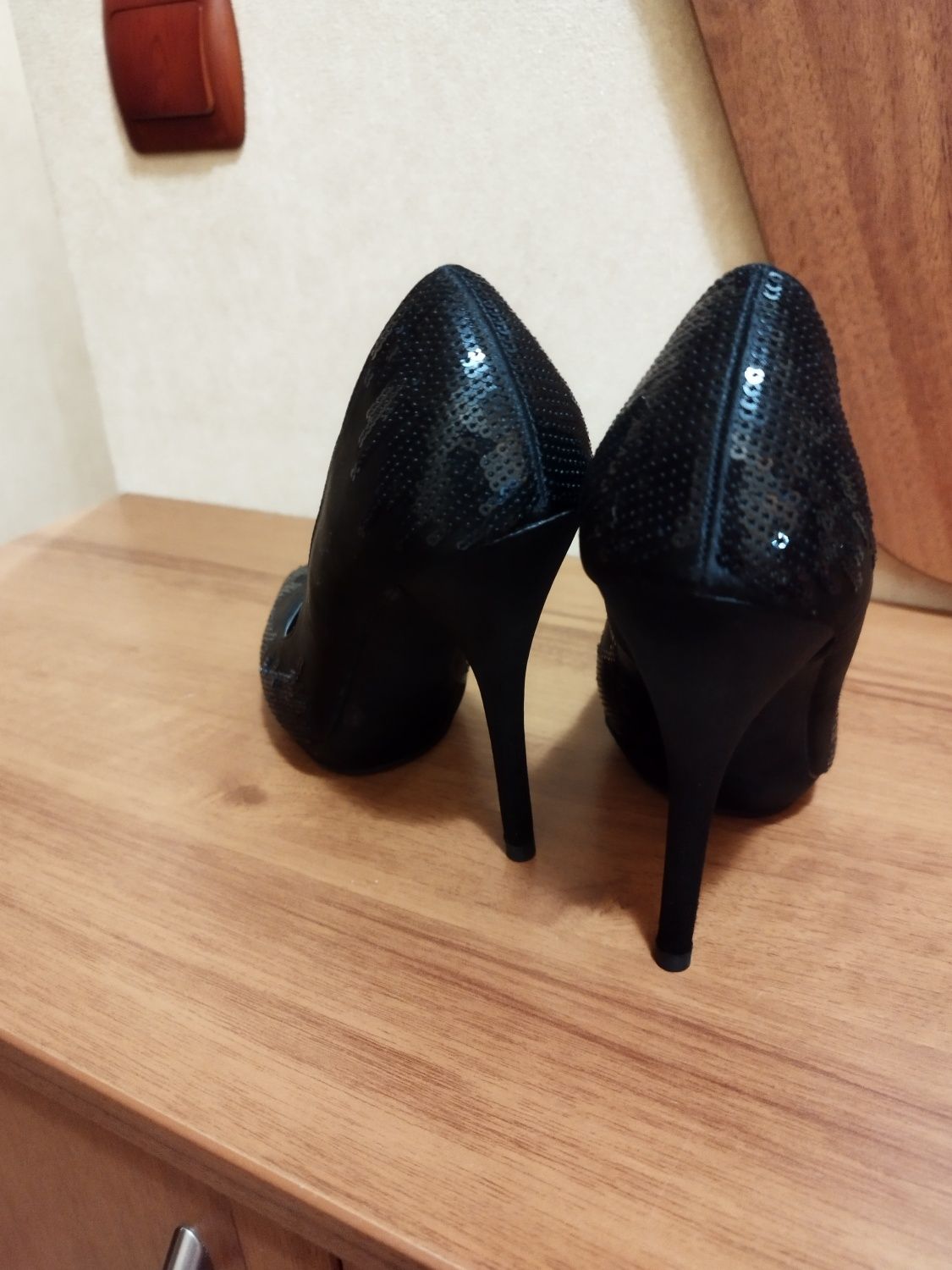 Официални обувки Nina Morena