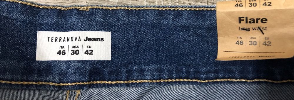 Продам новые Джинсы клёш