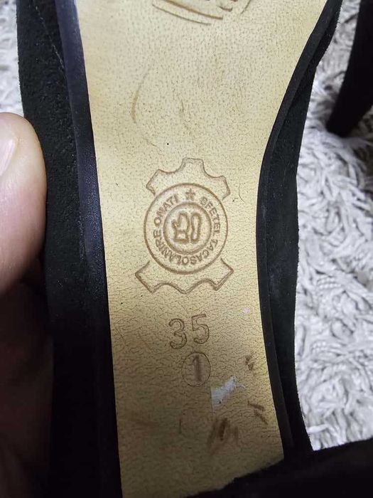 Pantofi piele intoarsa