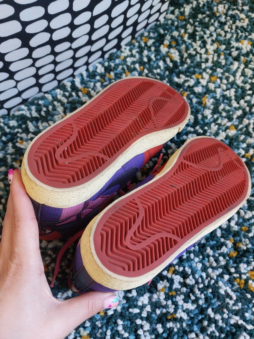 Дамски кецове Nike