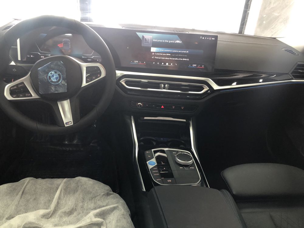 BMW i3 35L 2024 Салон чёрный, описанияда бошка моделлариям бор42000