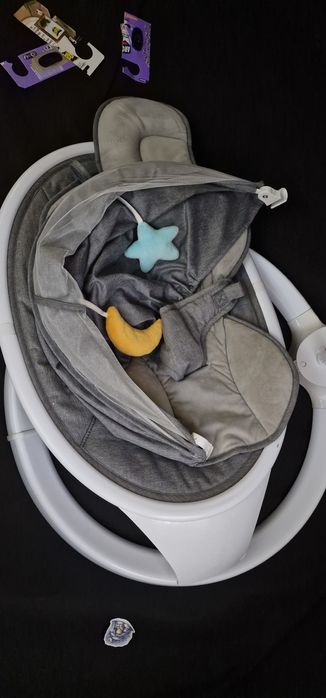 Vând leagăn electric !