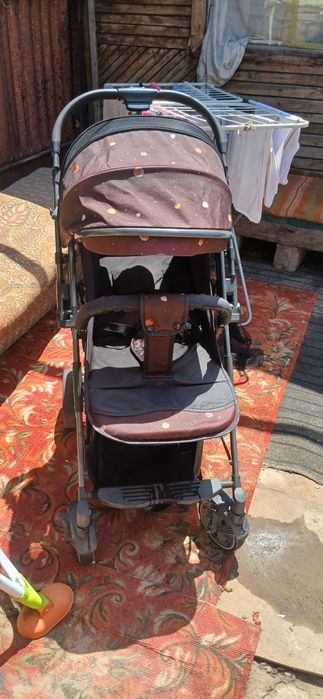 коляска детский  от рождение до 5 лет  все детали есть