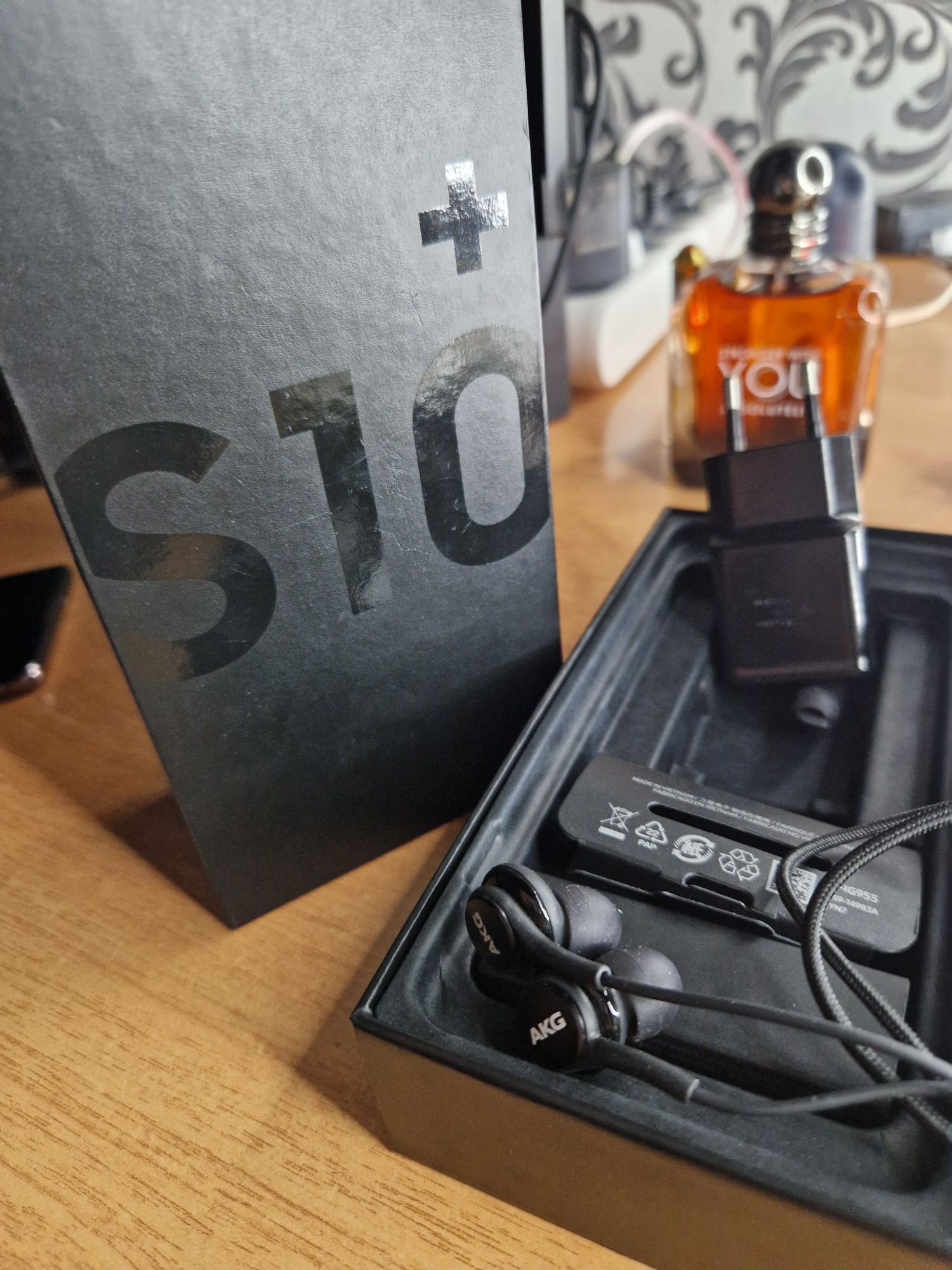 Samsung Galaxy s10 plus ceramic black