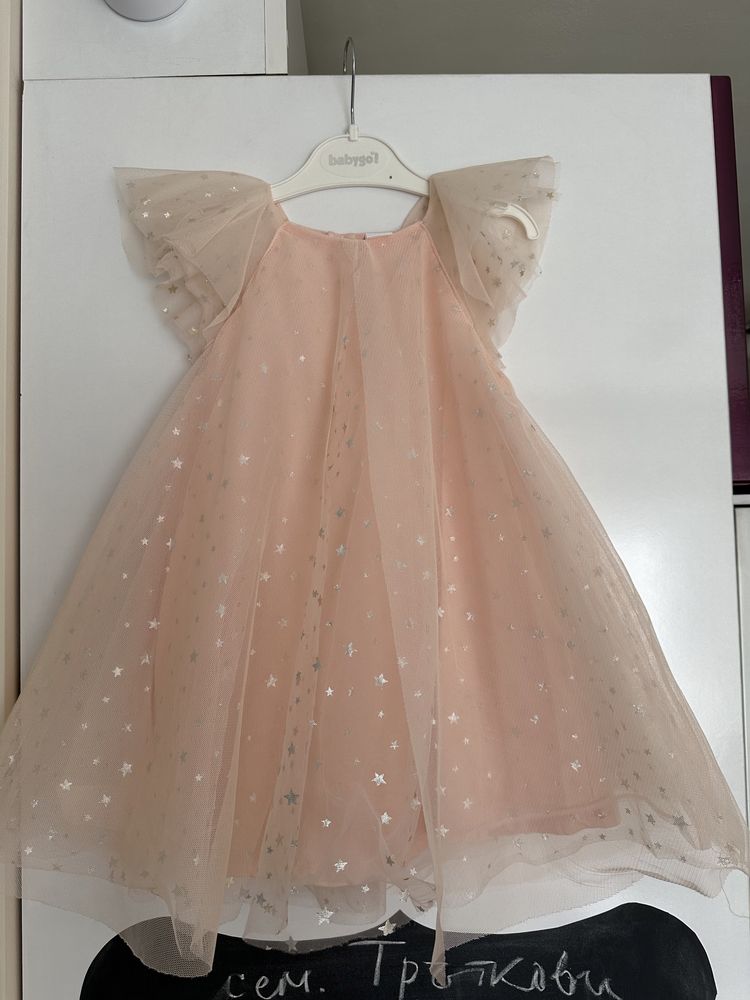 Детска рокля размер 98/104