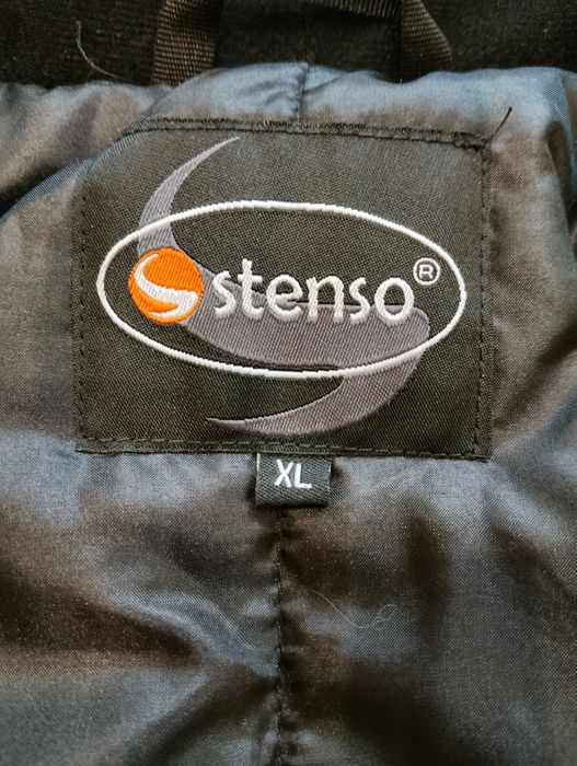 Продавам топло спортно дамско яке