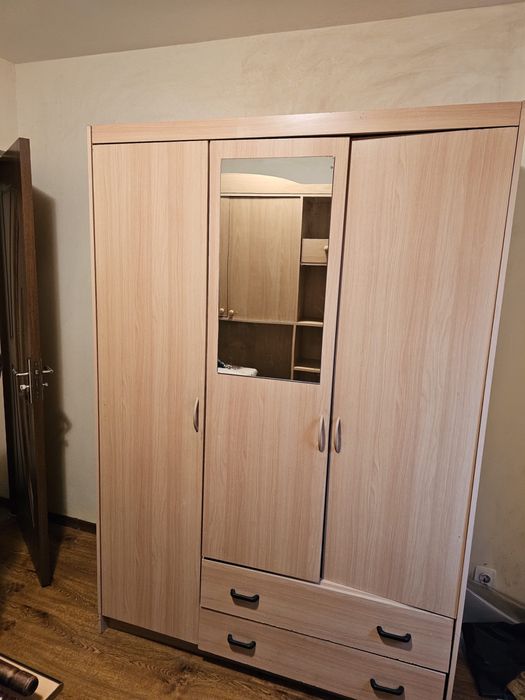 PACHET PROMO Pat, dulap in 3 usi + biblioteca BONUS