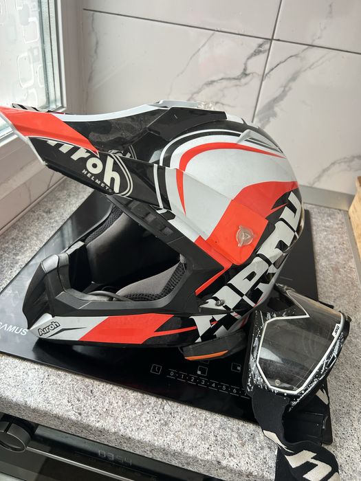 Vand casca Airoh, marimea L si ochelari enduro