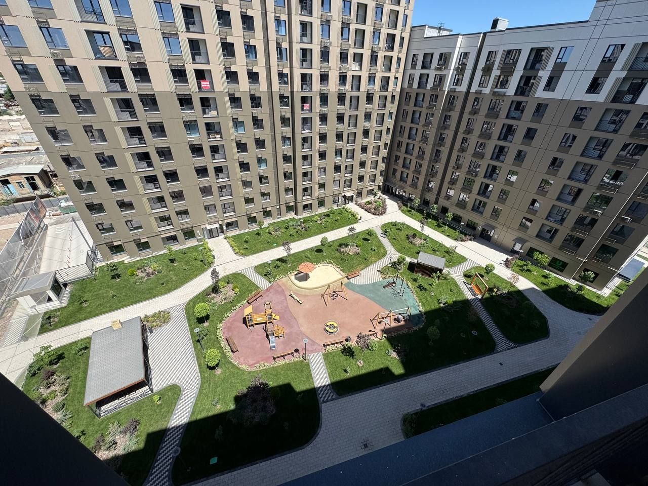 Продаю свою квартиру в NRG ZAMON