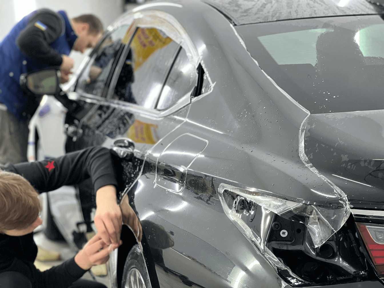 Оклейка авто в PPF-плёнку по лекалам – Защита кузова