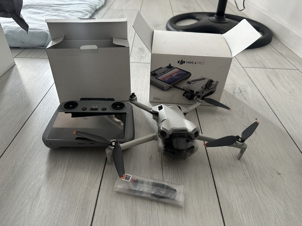 DJI mini 4 pro дрон