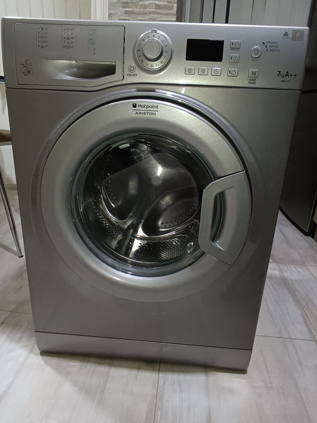 Ariston hot point wmg 722