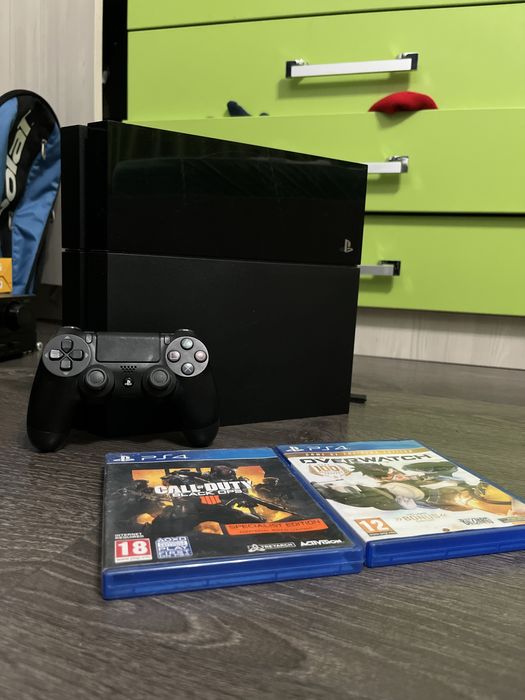 Vand playstation 4 fat functional (mentiuni)