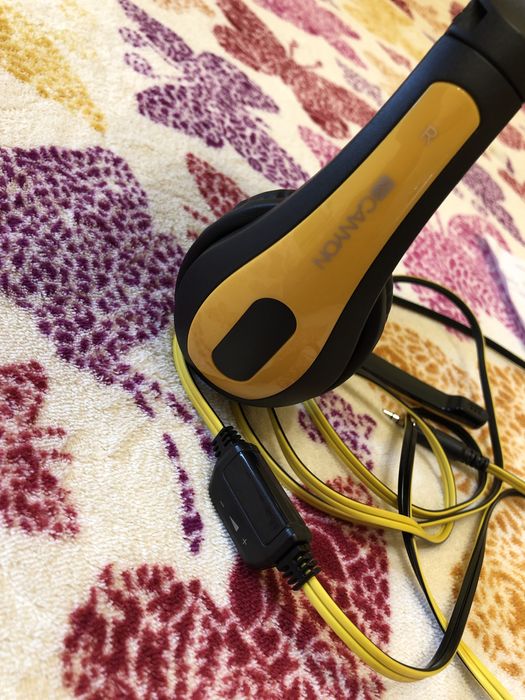 Слушалки с микрофон canyon