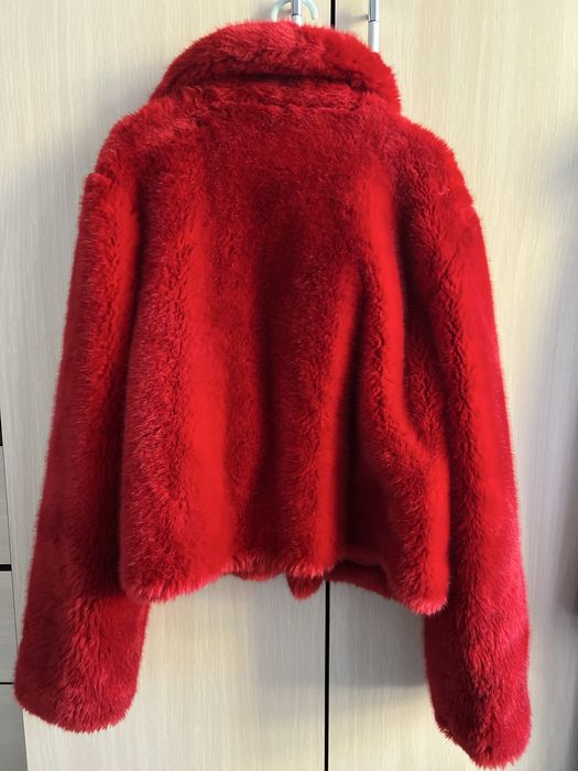 късо палто Zara.