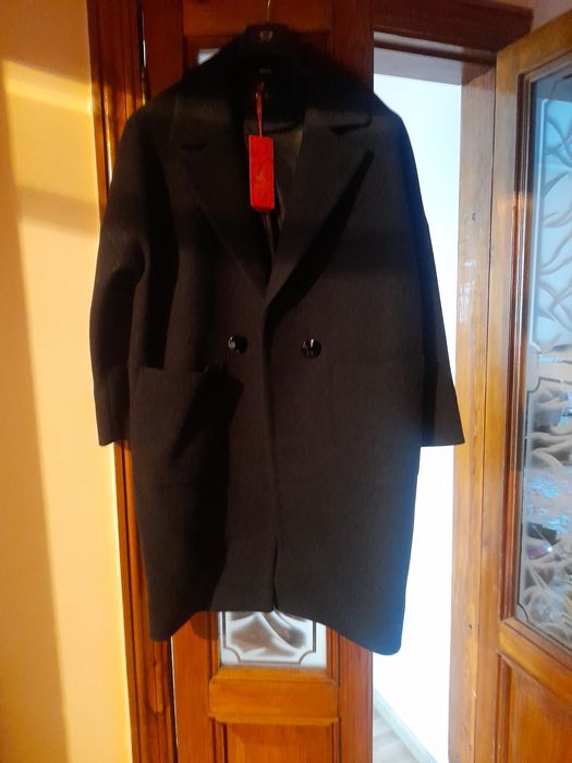 Продам пальто на осень