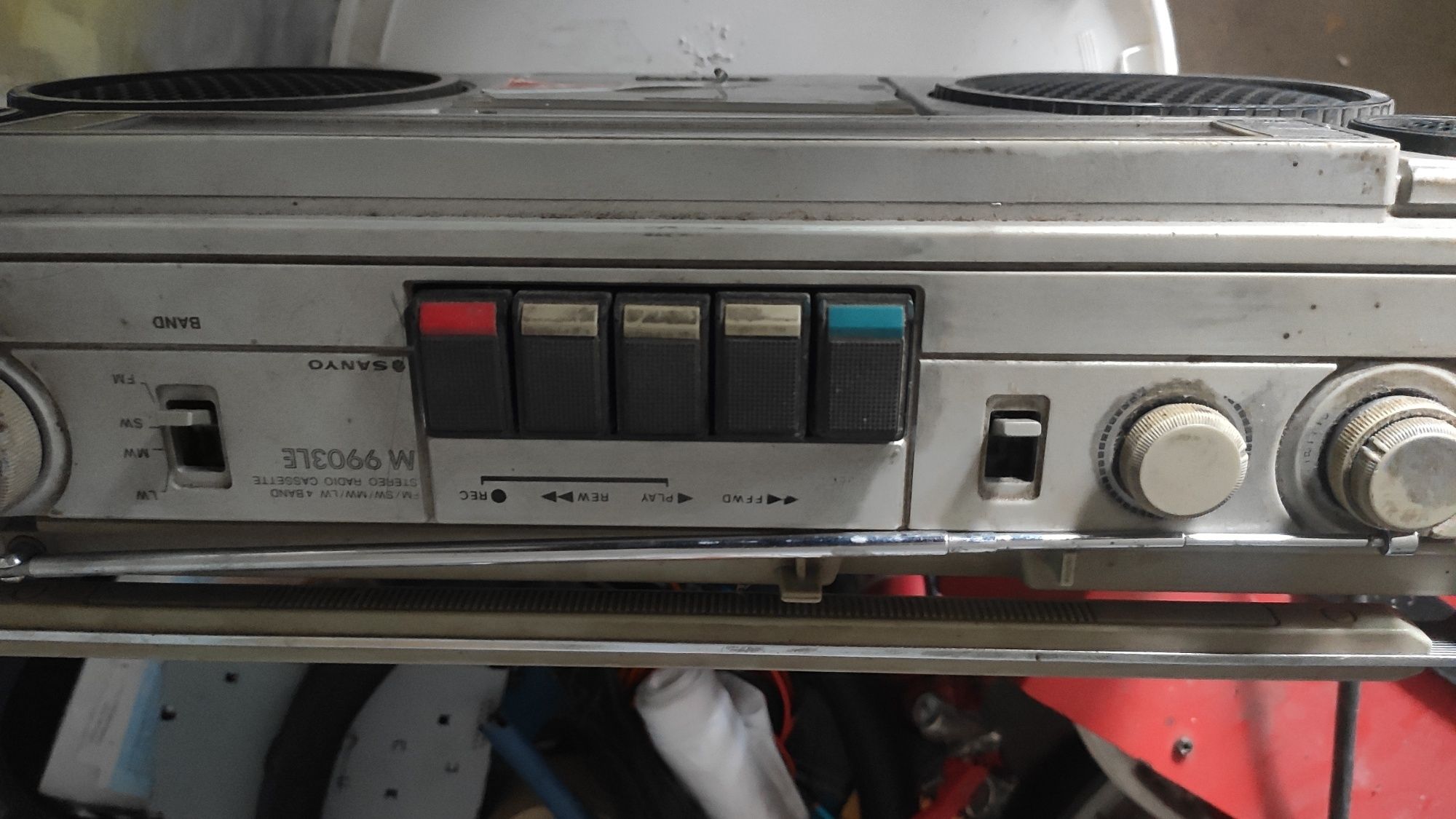 Radio casetofon Sanyo M9903LE 4 benzi