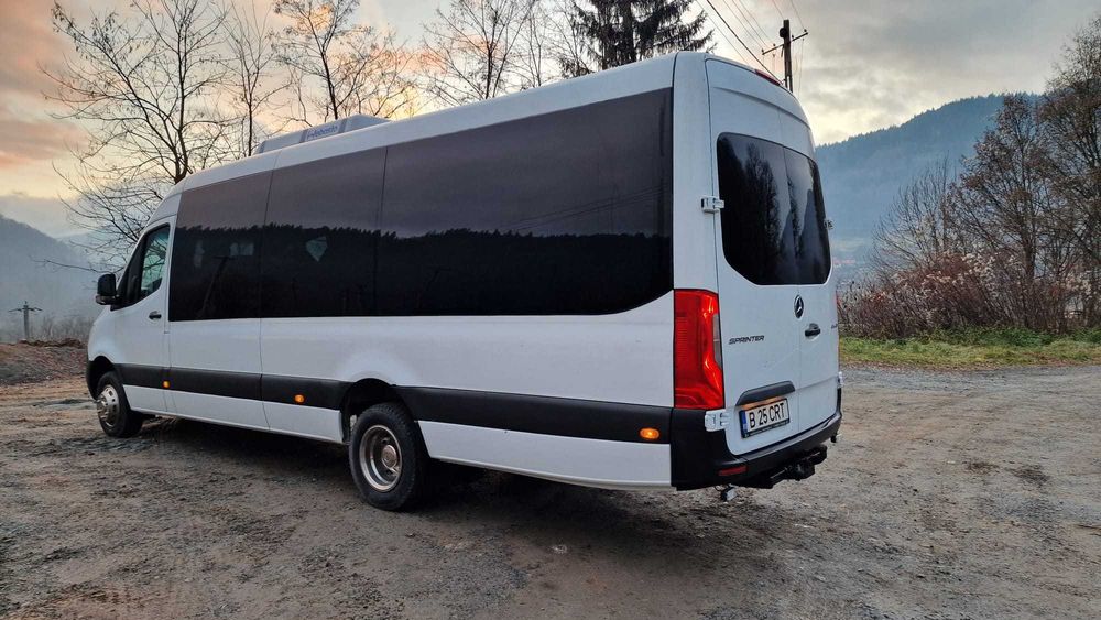Inchiriere microbuze/autocare. Transport turistic, excursii, etc.