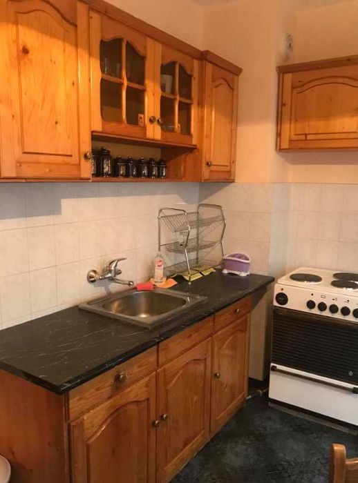 Дава се под наем Двустаен апартамент в Пловдив, Кършияка - 46 кв.м за 255 € - Снимка #1