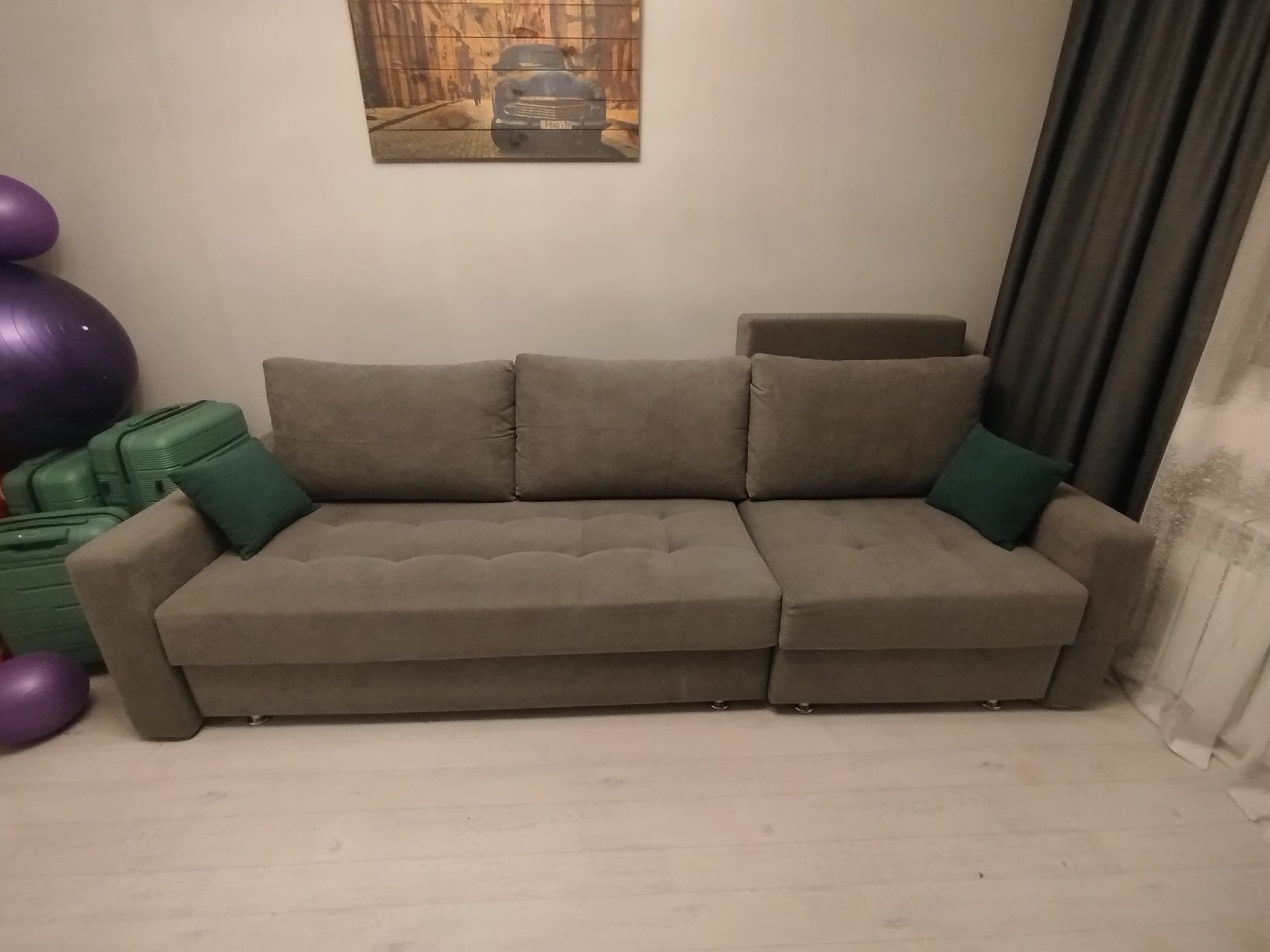 Срочно продам диван