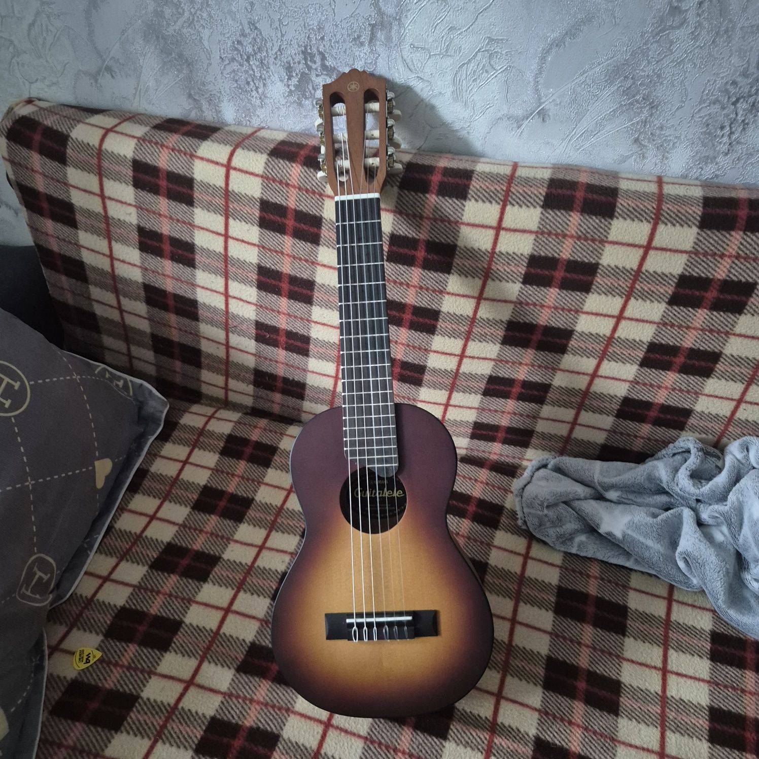 Гиталеле Yamaha GL1 Срочно!