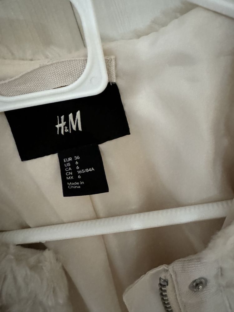 Palton de blana H&M din blanița