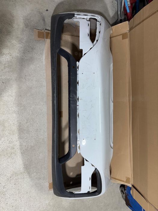 Bara fata + spoiler BMW I3 Facelift 2018/2019/2020/2021/2022/2023