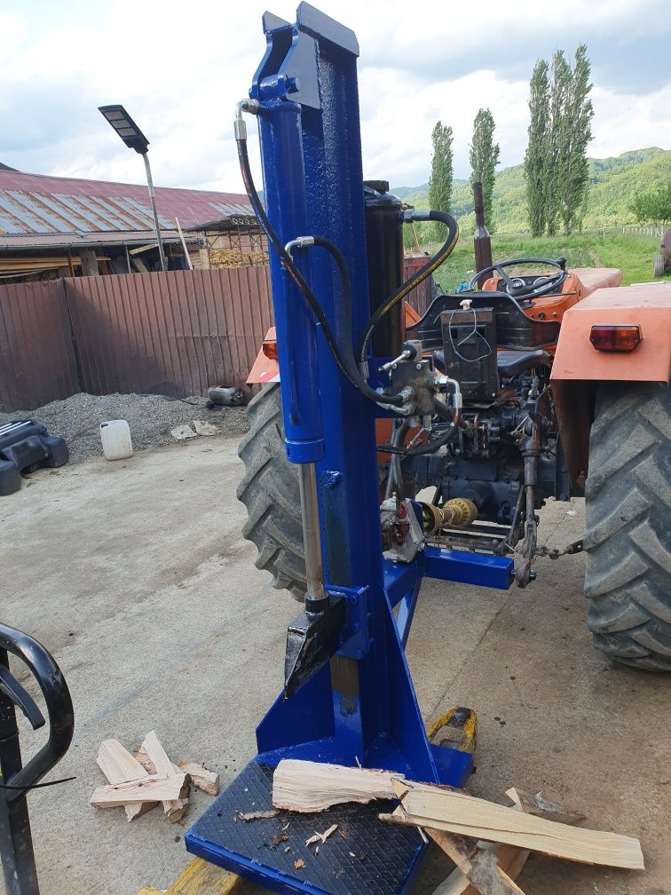 Despicator lemne / crepator lemne / spargator lemne