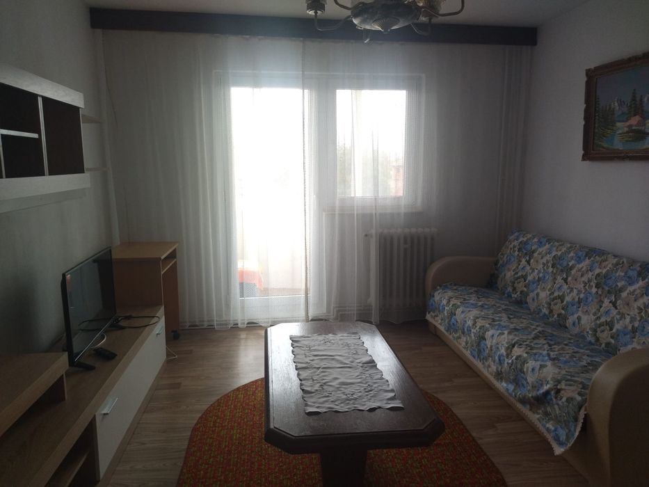 Inchiriez apartament