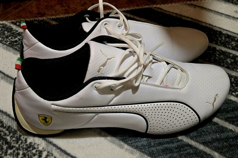 Puma SF Future Cat Ultra Ferrari в бяло и черно.