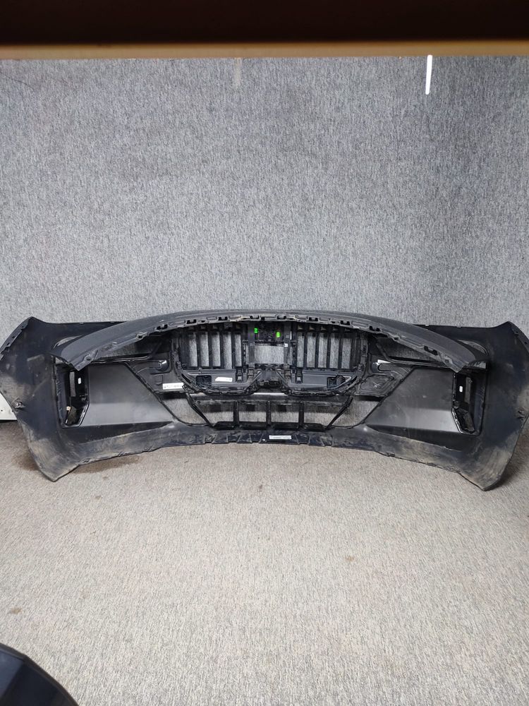 Bara fata Bmw seria 7 G70 M-pachet