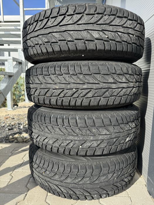 Anvelope de Iarna Cooper 225/75R16