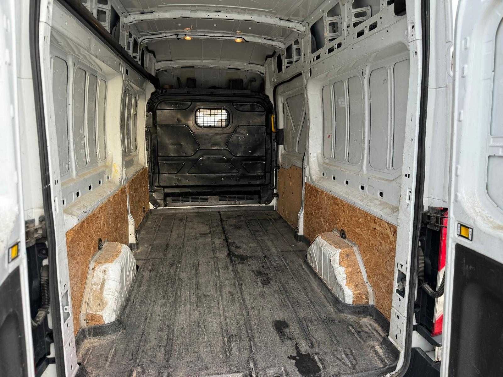 Ford Transit 2015 2,2 tdci EURO5 avariat lovit avariate