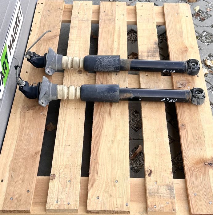 Задни амортисьори AUDI A6 A7 C7 4G 4G0616031L