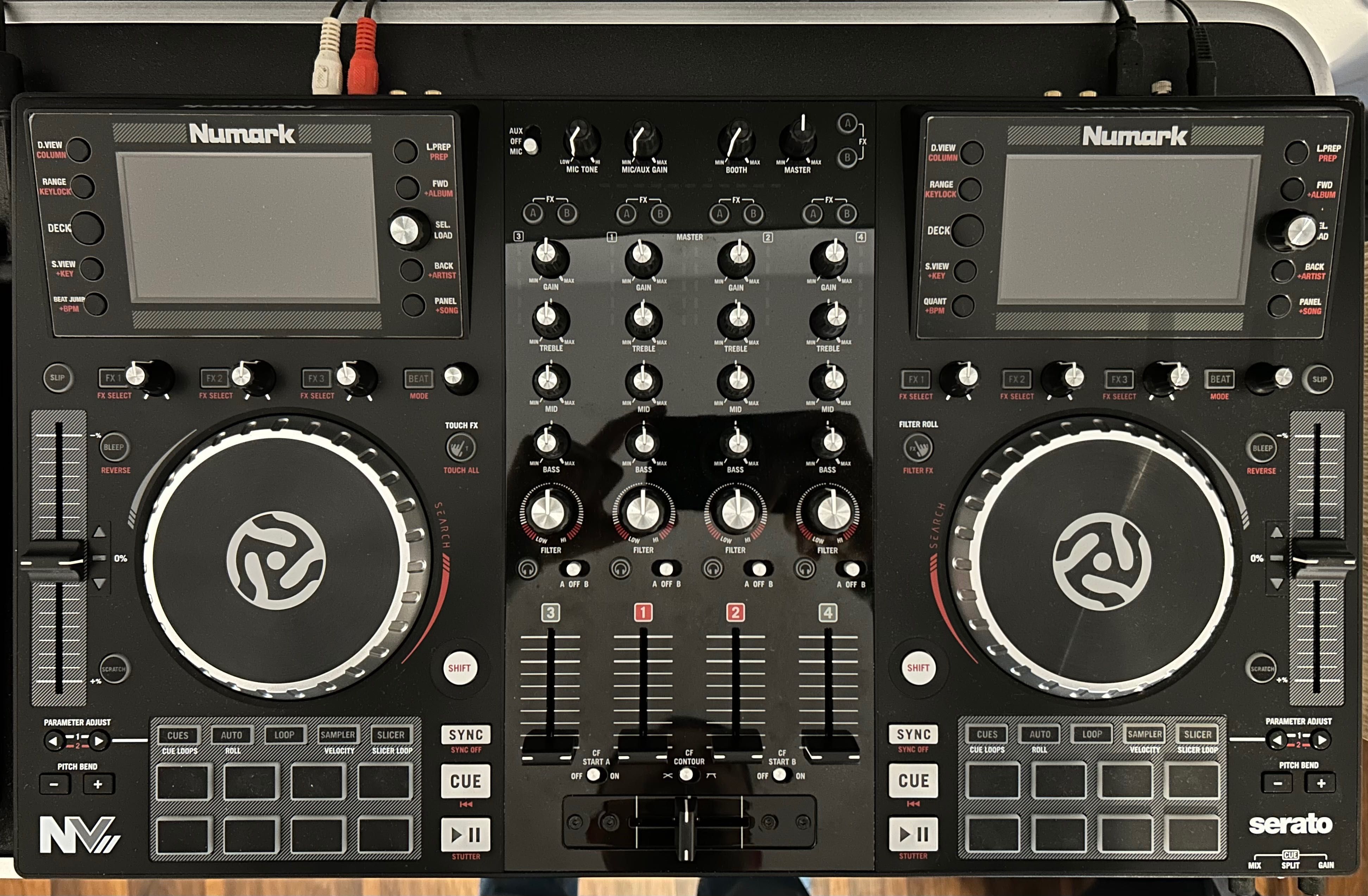 Vand Consola DJ Numark NV2
