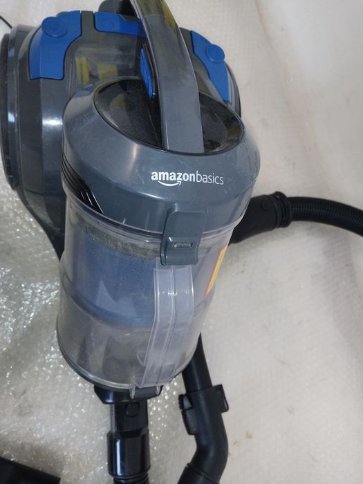 Aspirator AmazonBasics pentru piese, defect nu pornește