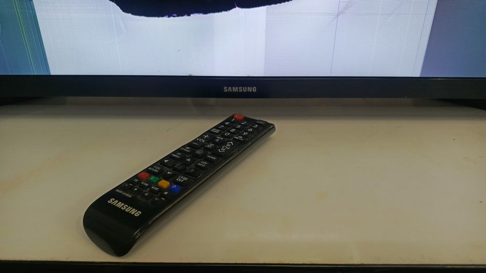 Продаётся телевизор samsung 32 smart