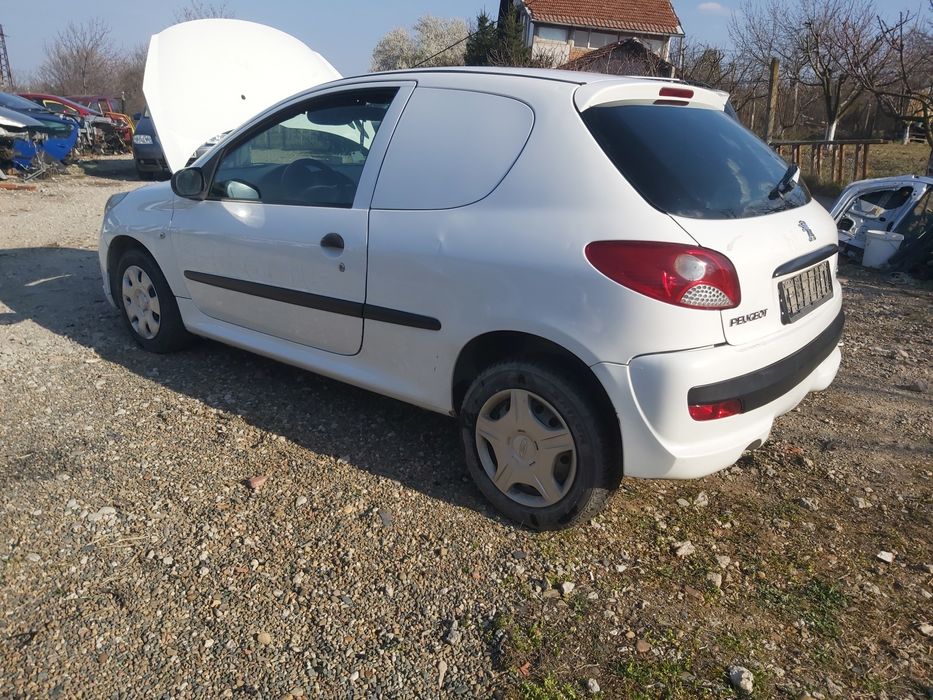 Пежо 206+ 1.4 нди на части