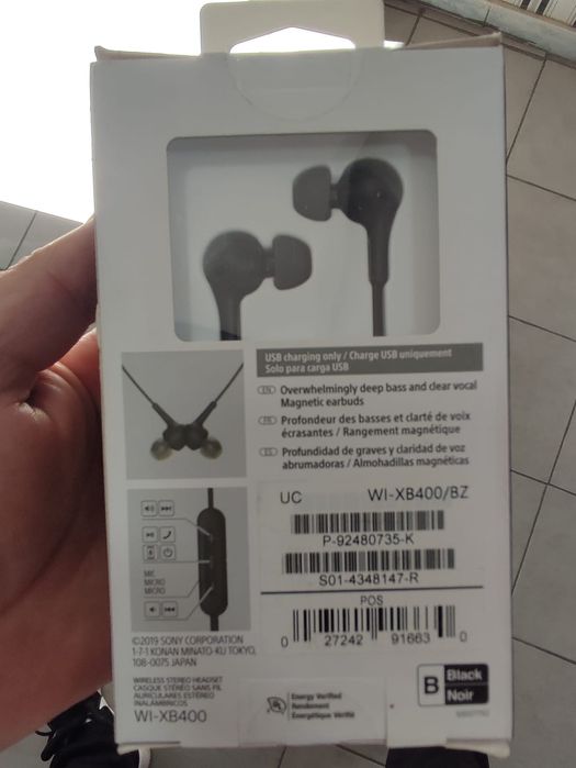Căști Sony WI-XB400