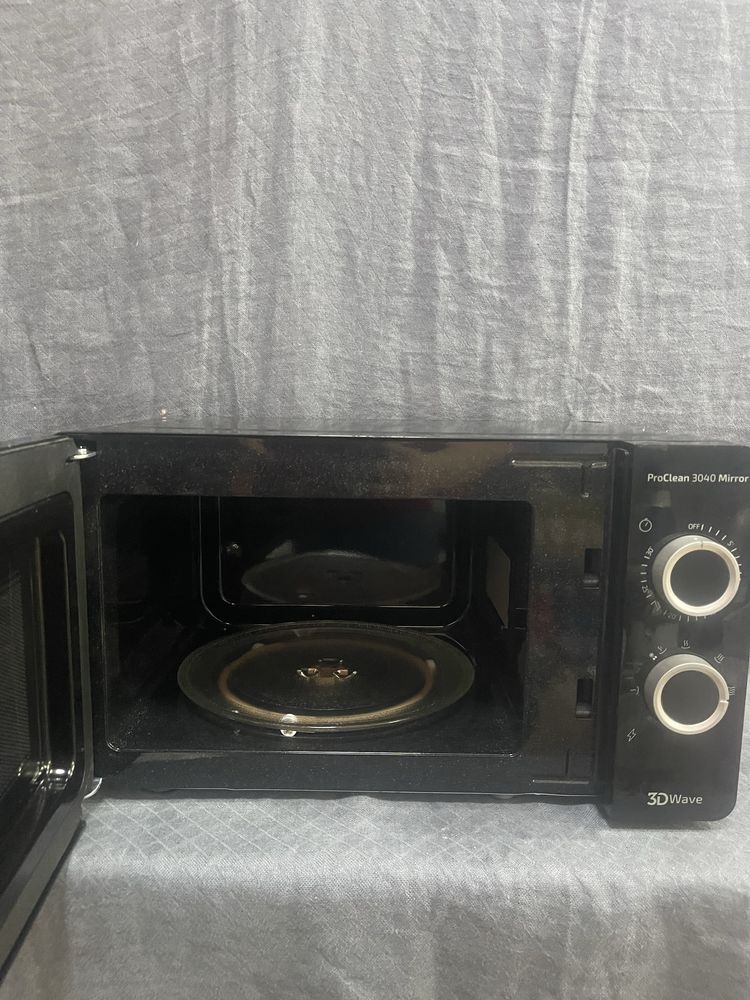 Микровълнова фурна Cecotec ProClean