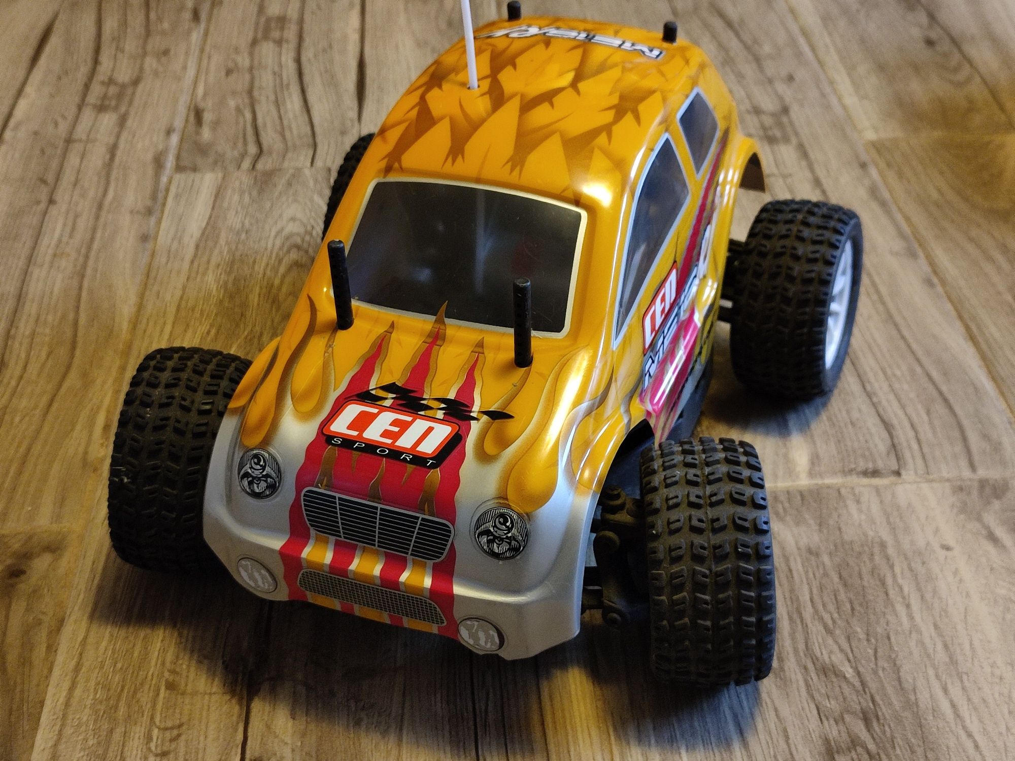 Automodel RC electric nu nitro sau benzină