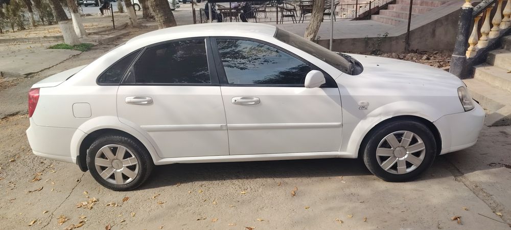Продам Lacetti 1.8