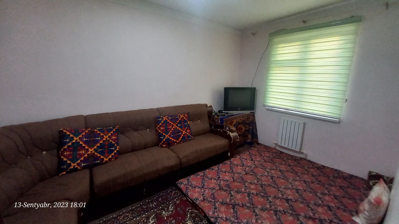 2 sotikli 4 xonali kotej uy sotiladi.
