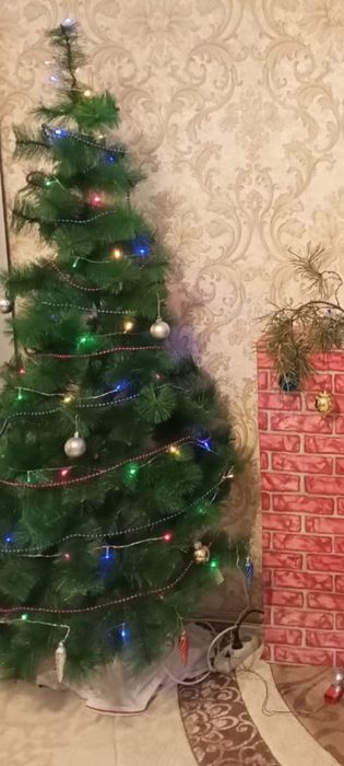 Елка искусственная