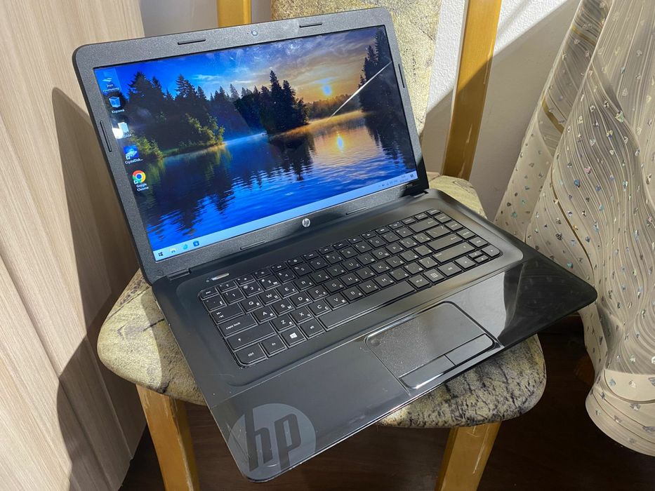 HP intel core i3/OZU 8GB/диск 500ГБ/Windows 10
