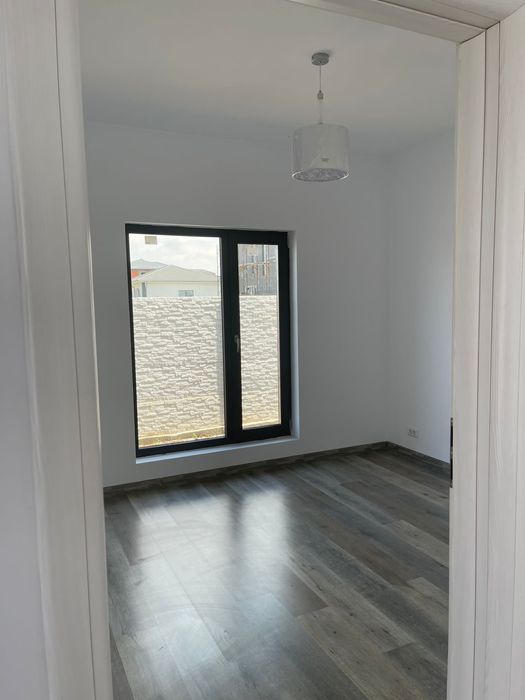 Case de vanzare 4 camere+pod buftea
