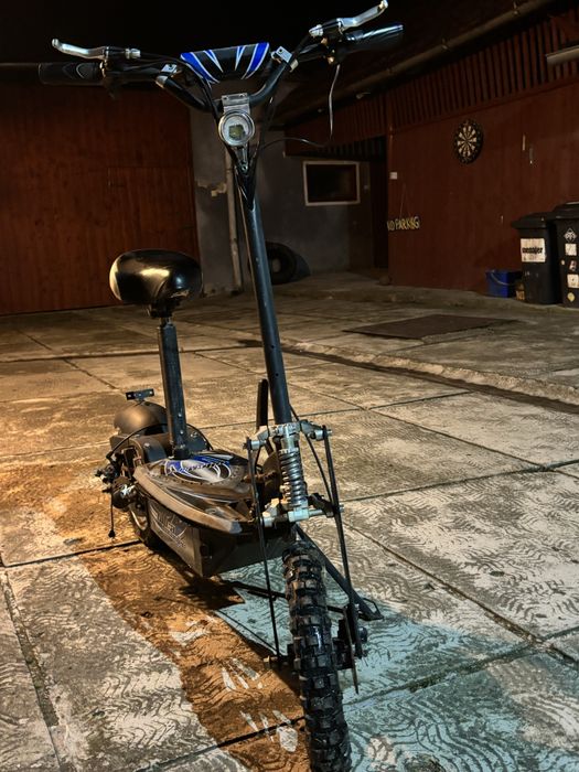 Vand trotineta electrica