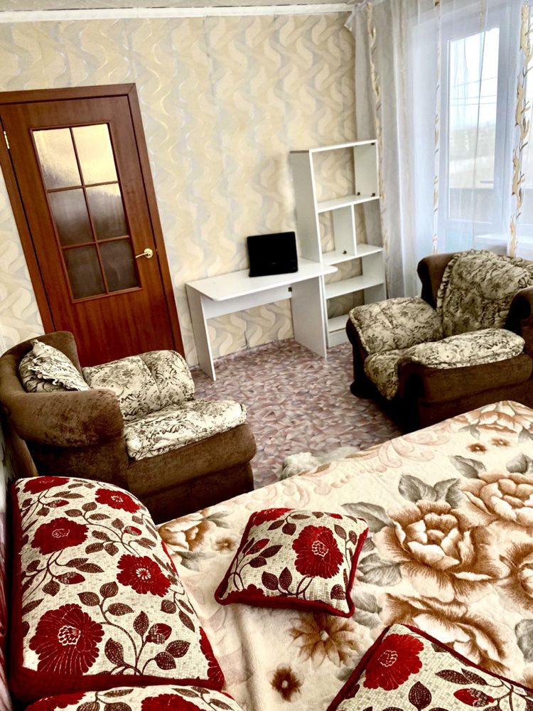 СРОЧНО !!! Продам 2 комн кв. р-н маг «Пирамиса»