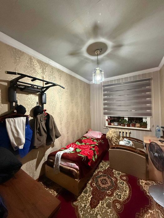 Юнусабад  3-хона .1-этаж/4. Сотилади 70 м2.