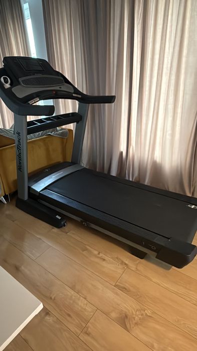 Banda de alergare NordicTrack – profesională, ca nouă, nefolosită